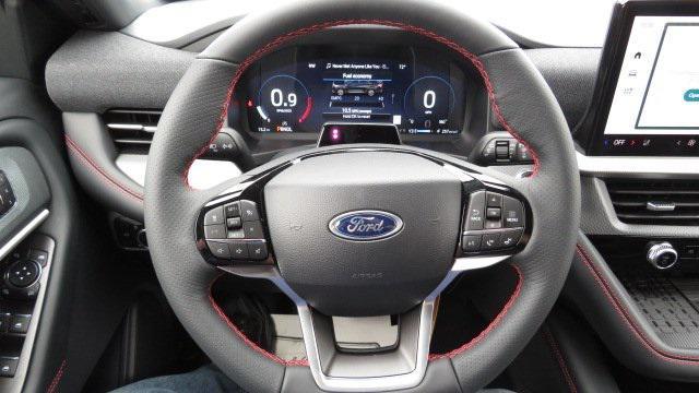 Photo of 2025 Agate Black Metallic Ford Explorer