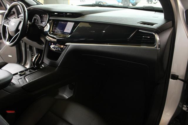 Photo of 2020 Radiant Silver Metallic Cadillac XT6