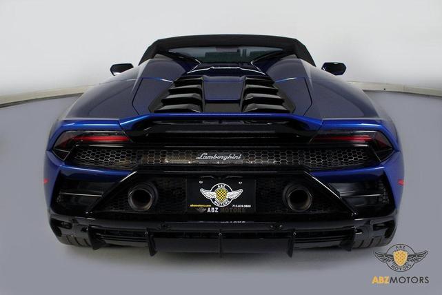 Photo of 2020 Blue Lamborghini Huracan EVO