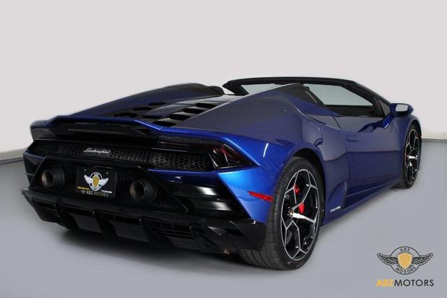 Photo of 2020 Blue Lamborghini Huracan EVO