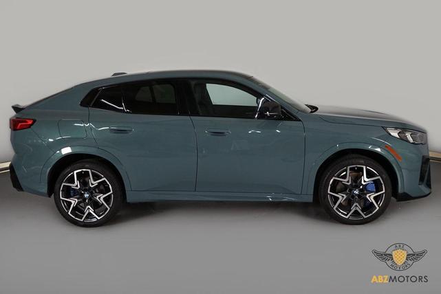 Photo of 2025 Cape York Green Metallic BMW X2