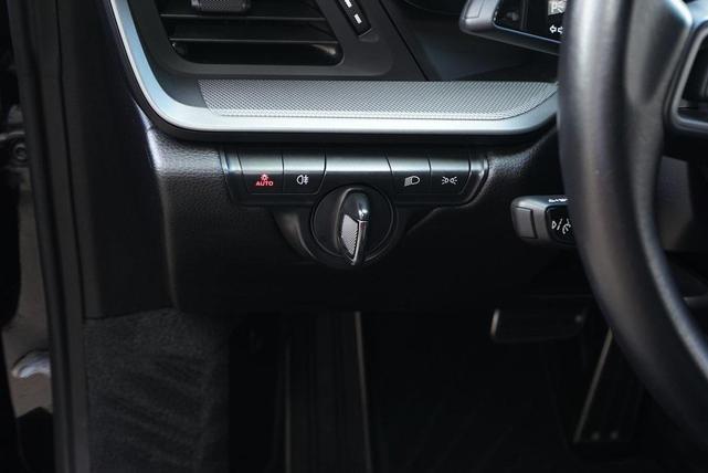 Photo of 2022 Black Porsche 911