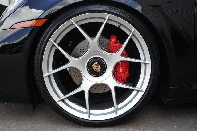 Photo of 2022 Black Porsche 911