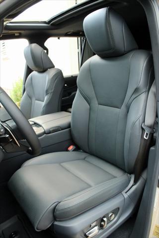 Photo of 2025 Earth Lexus LX 700h