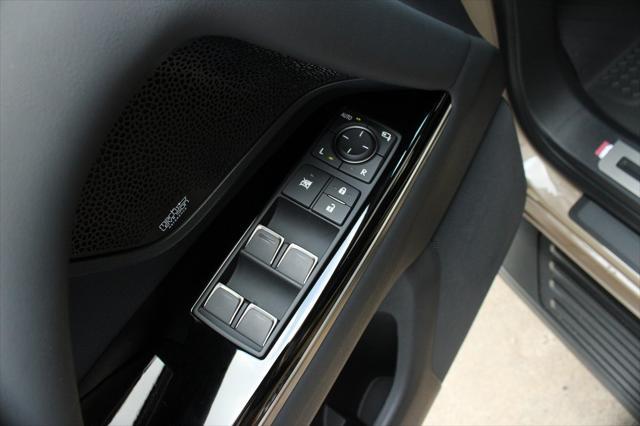 Photo of 2025 Earth Lexus LX 700h