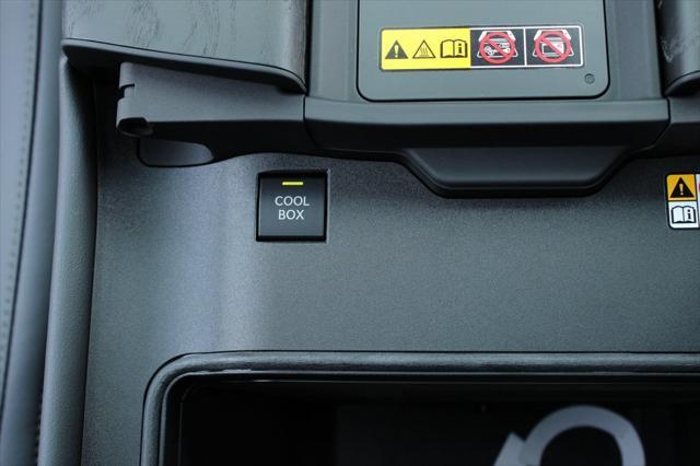 Photo of 2025 Earth Lexus LX 700h