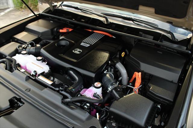Photo of 2025 Earth Lexus LX 700h