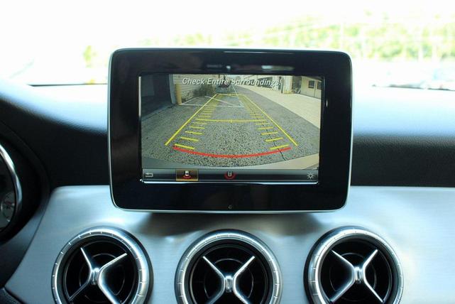 Photo of 2015 Silver Mercedes-Benz CLA-Class