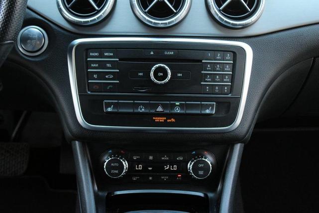 Photo of 2015 Silver Mercedes-Benz CLA-Class
