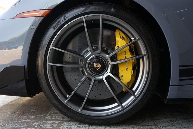 Photo of 2024 Gray Porsche 911
