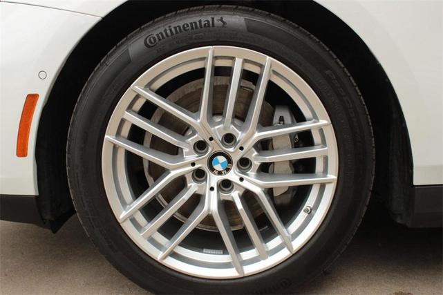 Photo of 2024 White BMW 530