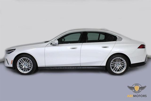 Photo of 2024 White BMW 530