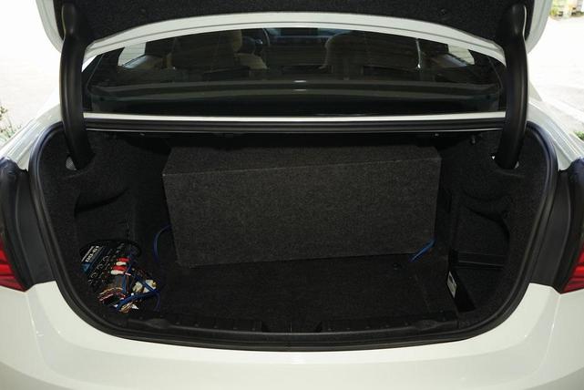Photo of 2016 White BMW 328