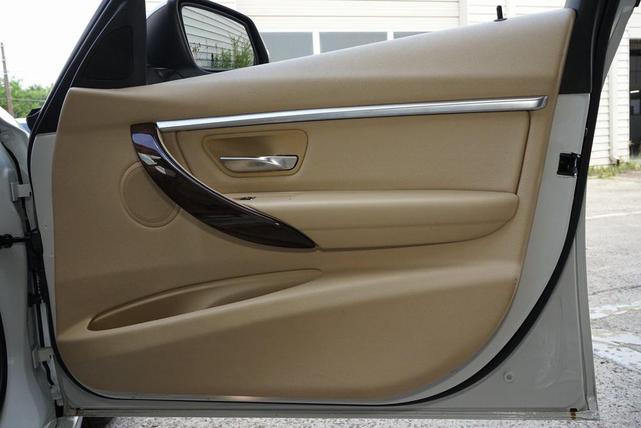 Photo of 2016 White BMW 328