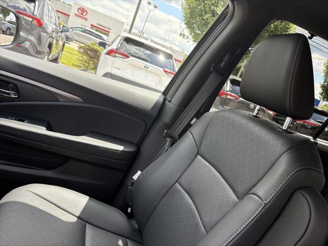 Photo of 2021 Modern Steel Metallic Honda Passport