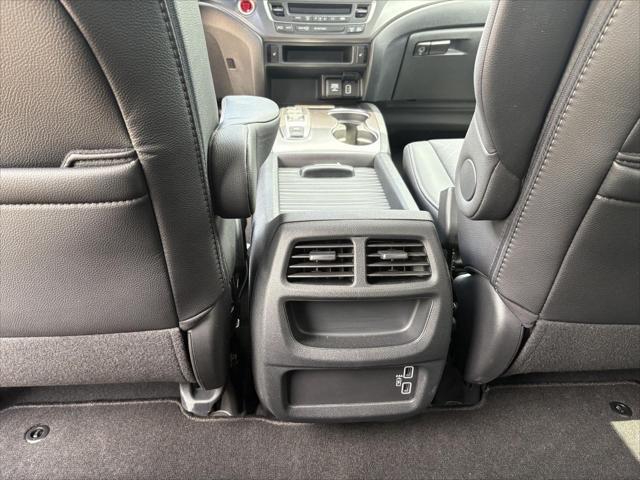 Photo of 2021 Modern Steel Metallic Honda Passport