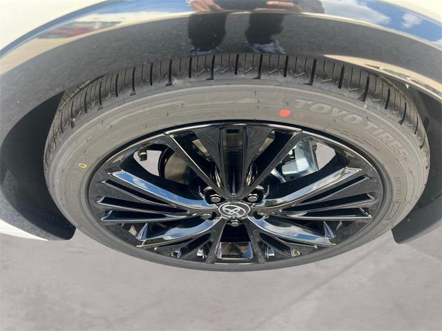 Photo of 2026 Wind Chill Prl Toyota Prius