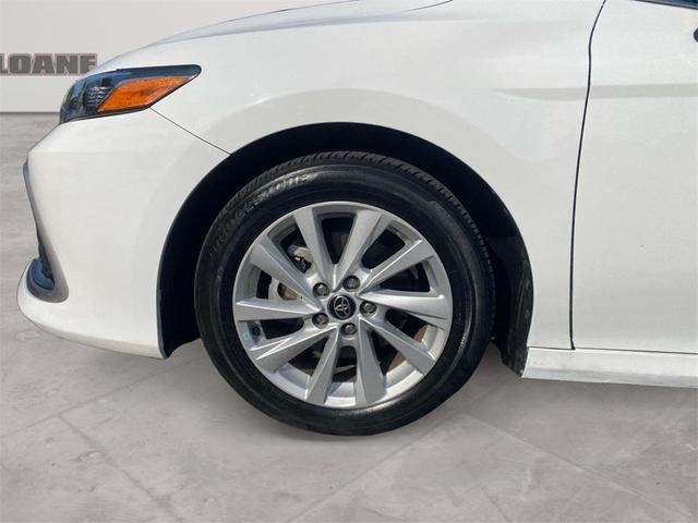 Photo of 2022 White Toyota Camry