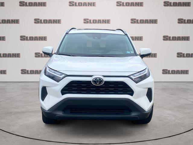 Photo of 2022 White Toyota RAV4