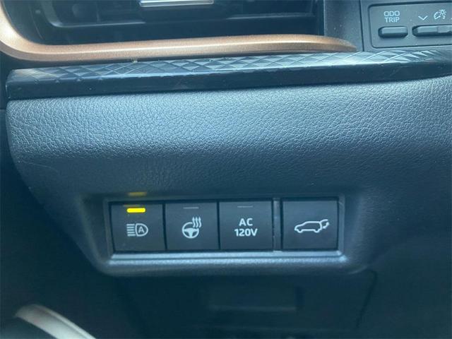 Photo of 2024 Pearl Toyota Grand Highlander Hybrid