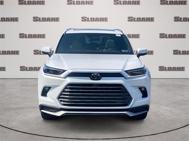Photo of 2024 Pearl Toyota Grand Highlander Hybrid