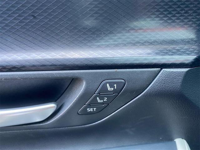 Photo of 2024 Pearl Toyota Grand Highlander Hybrid
