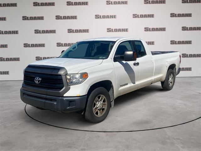 Photo of 2014 Super White Toyota Tundra