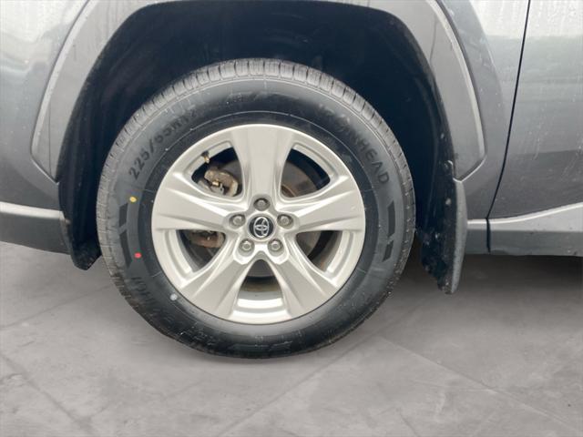 Photo of 2021 Magnetic Gray Metallic Toyota RAV4 Hybrid