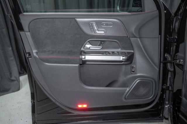 Photo of 2024 Starling Blue Metallic Mercedes-Benz GLB 250