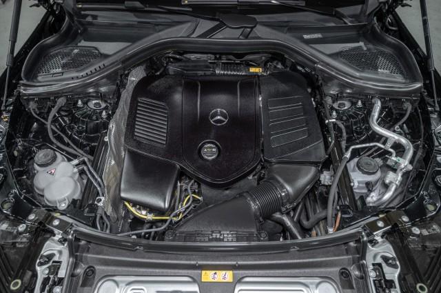 Photo of 2025 Black Mercedes-Benz GLC 300