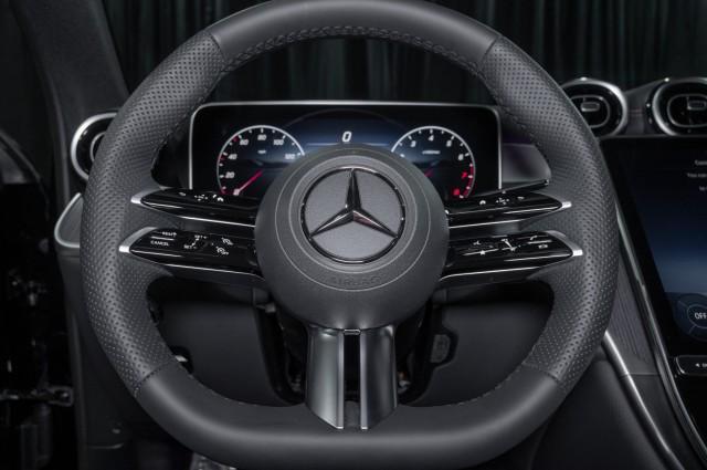 Photo of 2025 Black Mercedes-Benz GLC 300