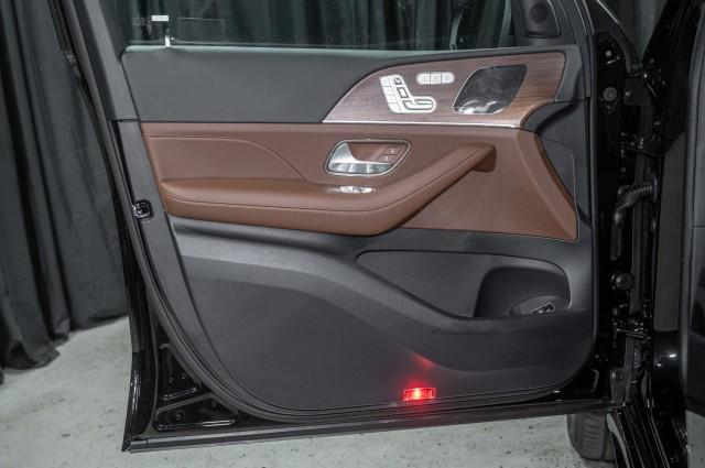 Photo of 2025 Obsidian Black Metallic Mercedes-Benz GLS 450