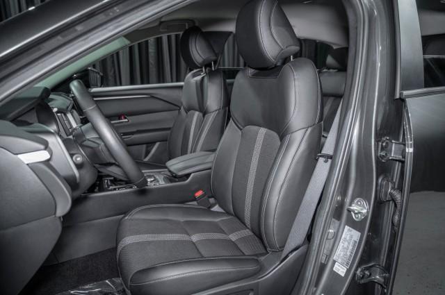 Photo of 2024 Machine Gray Metallic Mazda CX-50