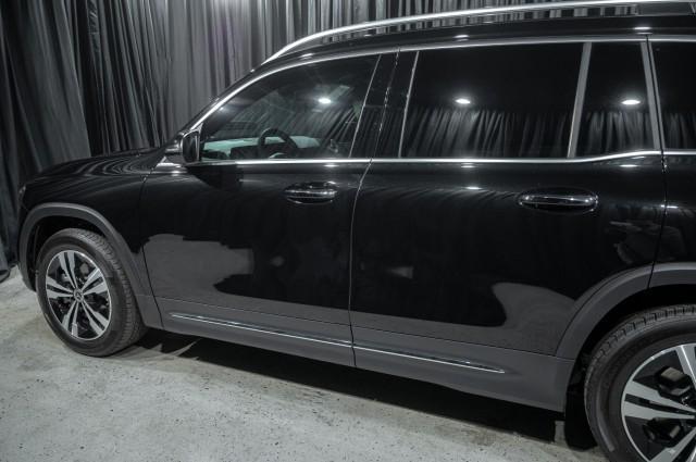 Photo of 2025 Night Black Mercedes-Benz GLB 250