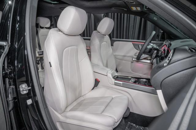 Photo of 2025 Night Black Mercedes-Benz GLB 250