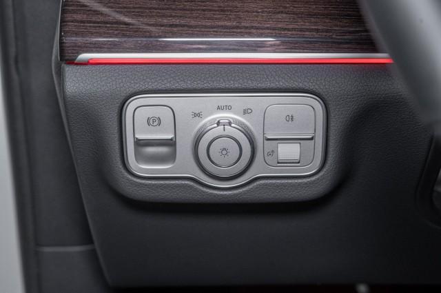 Photo of 2025 Polar White Mercedes-Benz GLE 350