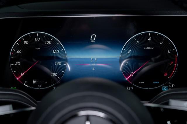 Photo of 2025 Polar White Mercedes-Benz GLE 350