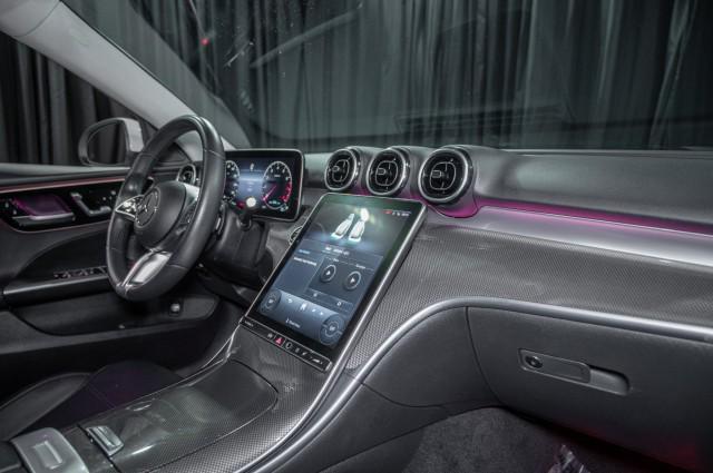 Photo of 2022 Polar White Mercedes-Benz C-Class