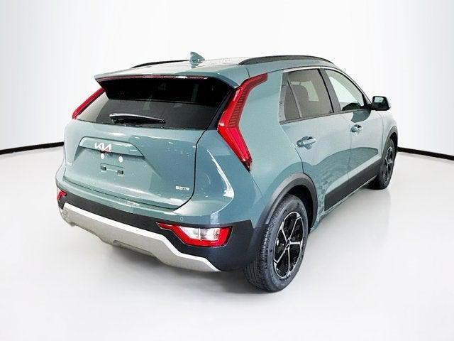 Photo of 2025 Cityscape Green Kia Niro Plug-In Hybrid
