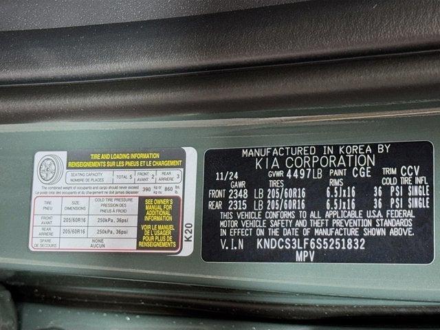 Photo of 2025 Cityscape Green Kia Niro Plug-In Hybrid
