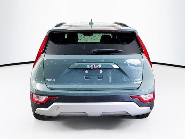 Photo of 2025 Cityscape Green Kia Niro Plug-In Hybrid