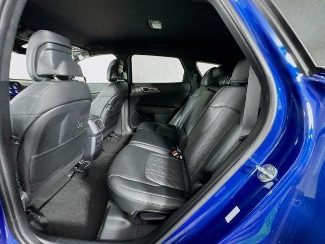 Photo of 2025 Sapphire Blue Kia Sportage