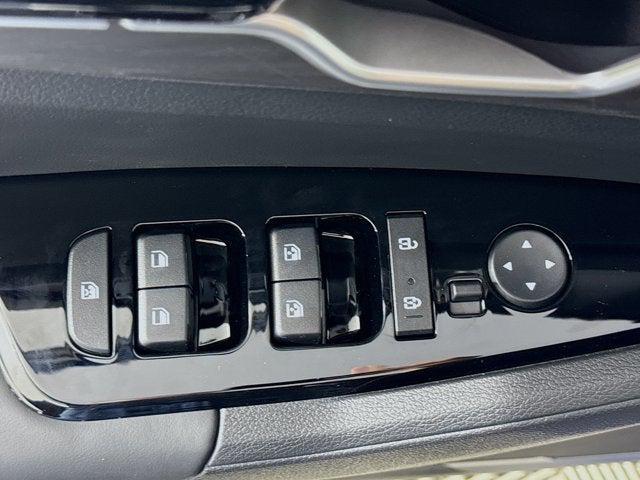 Photo of 2025 Sapphire Blue Kia Sportage