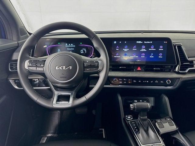 Photo of 2025 Sapphire Blue Kia Sportage