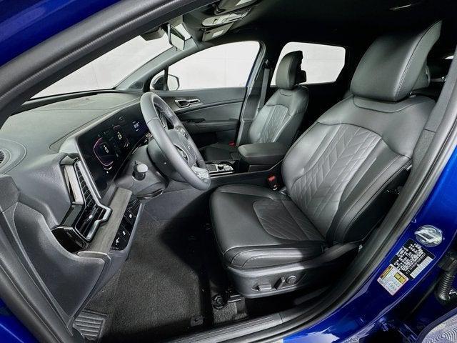 Photo of 2025 Sapphire Blue Kia Sportage