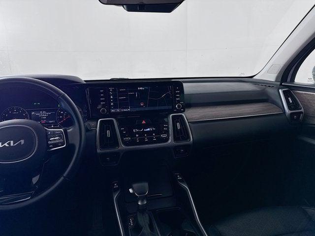 Photo of 2022 Sparkling Silver Kia Sorento
