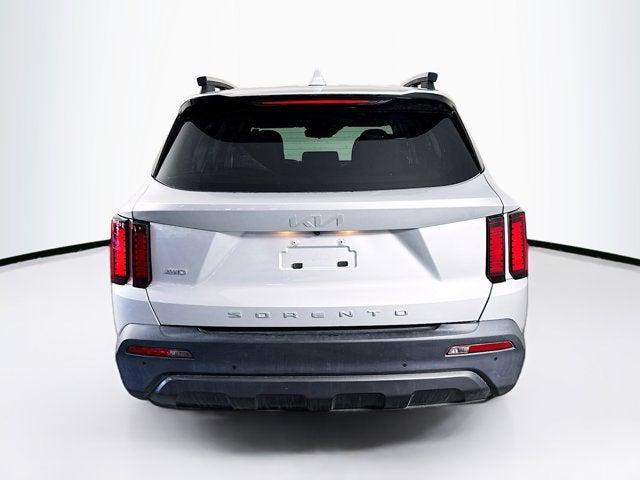 Photo of 2022 Sparkling Silver Kia Sorento