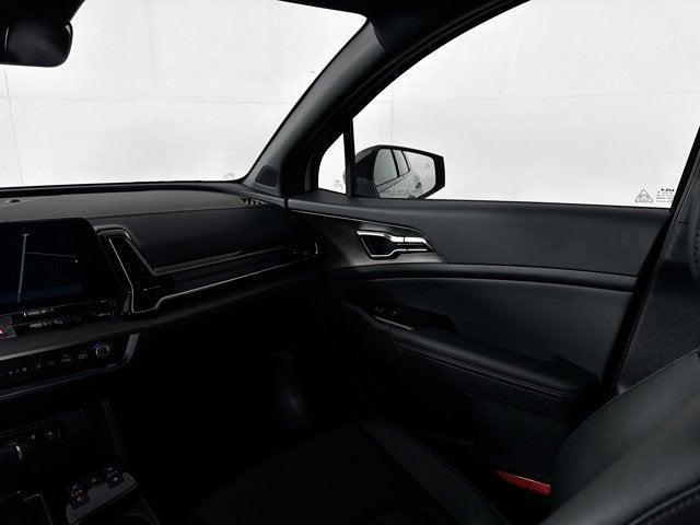 Photo of 2025 Wolf Gray/Ebony Black Roof Kia Sportage