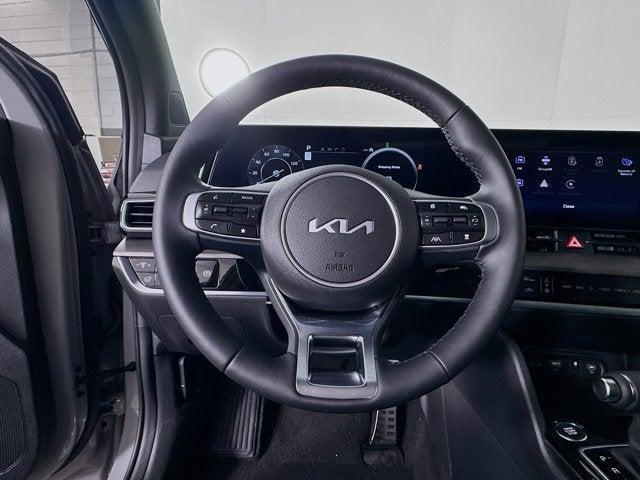 Photo of 2025 Wolf Gray/Ebony Black Roof Kia Sportage