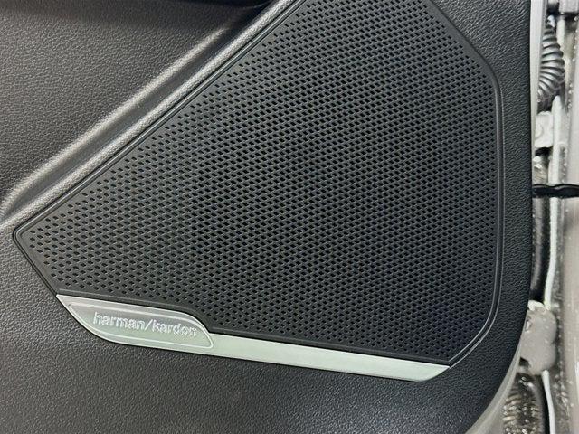 Photo of 2025 Wolf Gray/Ebony Black Roof Kia Sportage